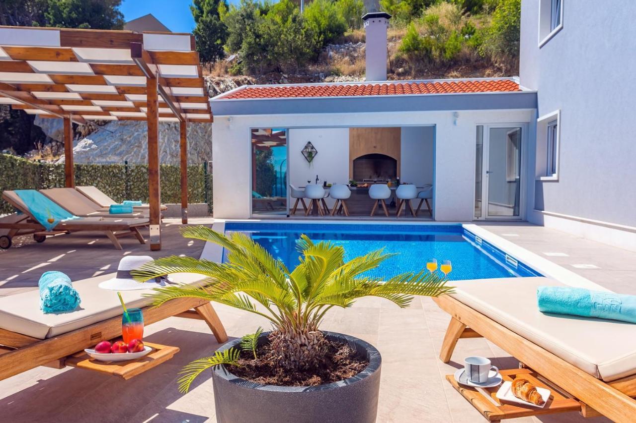 Villa Matan - Only 200M From The Sandy Beaches, Private 28M2 Pool Omiš Extérieur photo