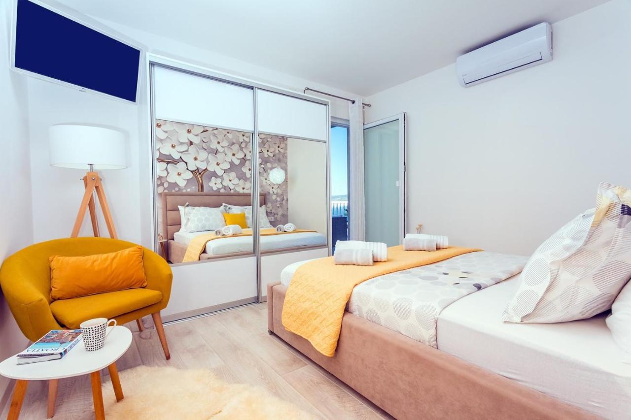 Villa Matan - Only 200M From The Sandy Beaches, Private 28M2 Pool Omiš Extérieur photo