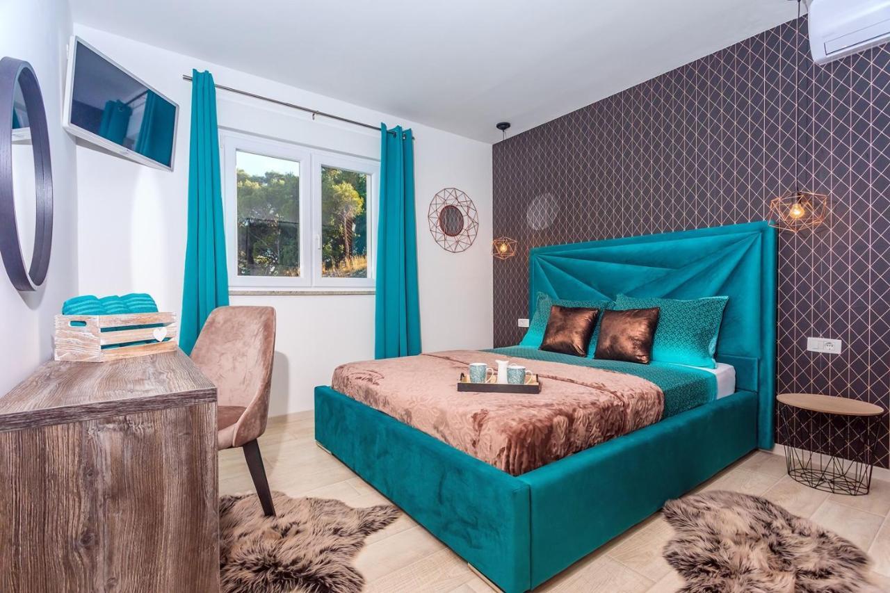 Villa Matan - Only 200M From The Sandy Beaches, Private 28M2 Pool Omiš Chambre photo