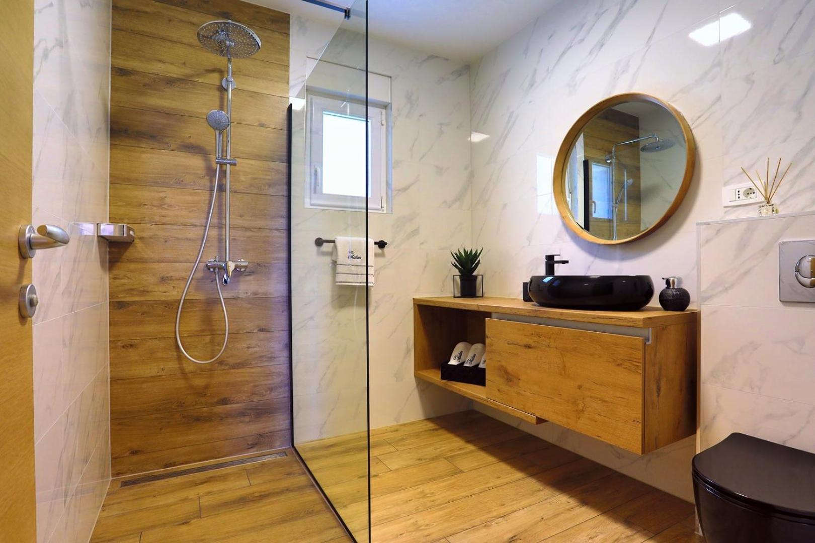 Villa Matan - Only 200M From The Sandy Beaches, Private 28M2 Pool Omiš Extérieur photo